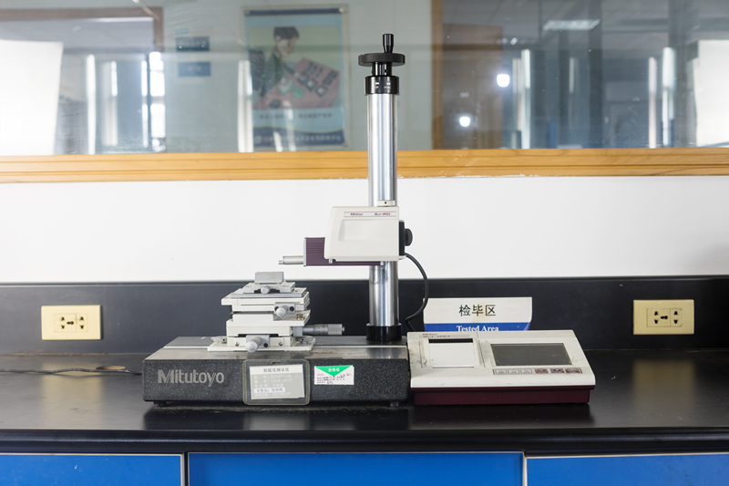 OBERFLÄCHEN-RAUHEITS-MESSGERÄT